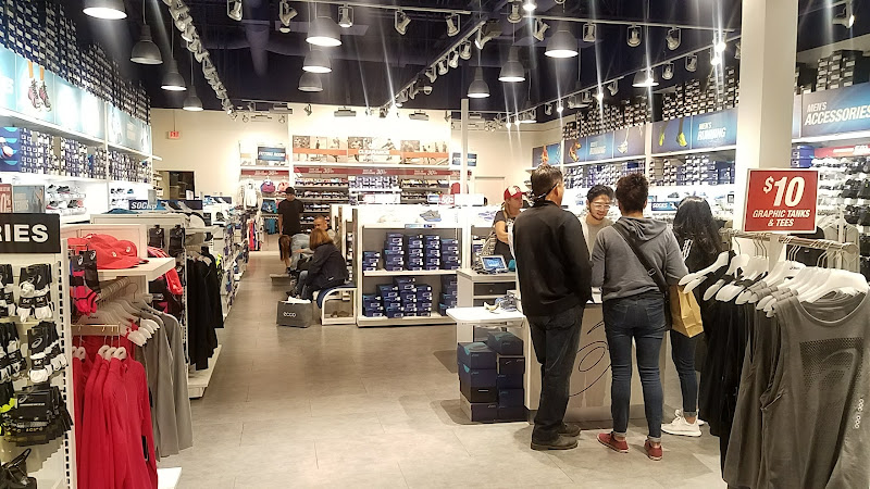 ASICS Outlet