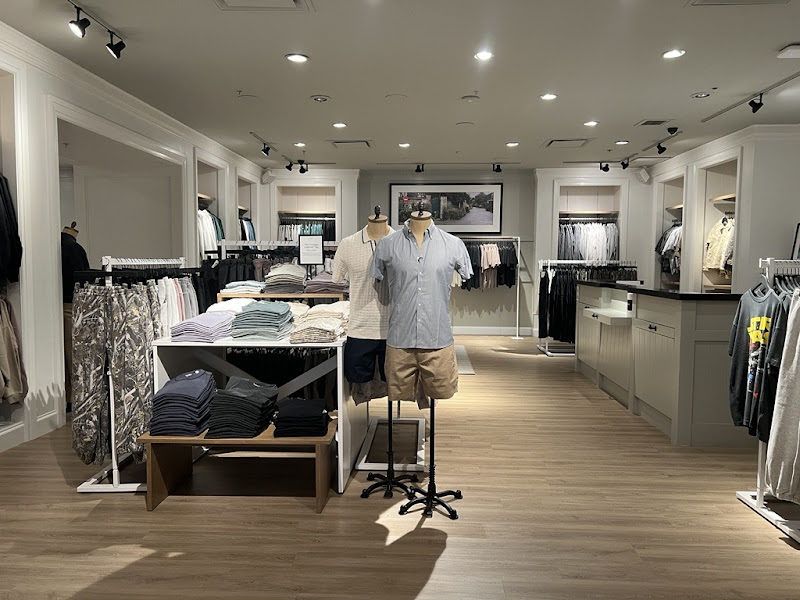 ABERCROMBIE & FITCH