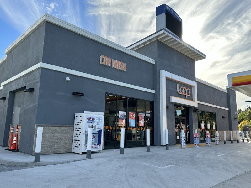 Loop Neighborhood Market