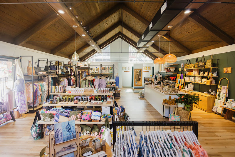 Pueo Boutique