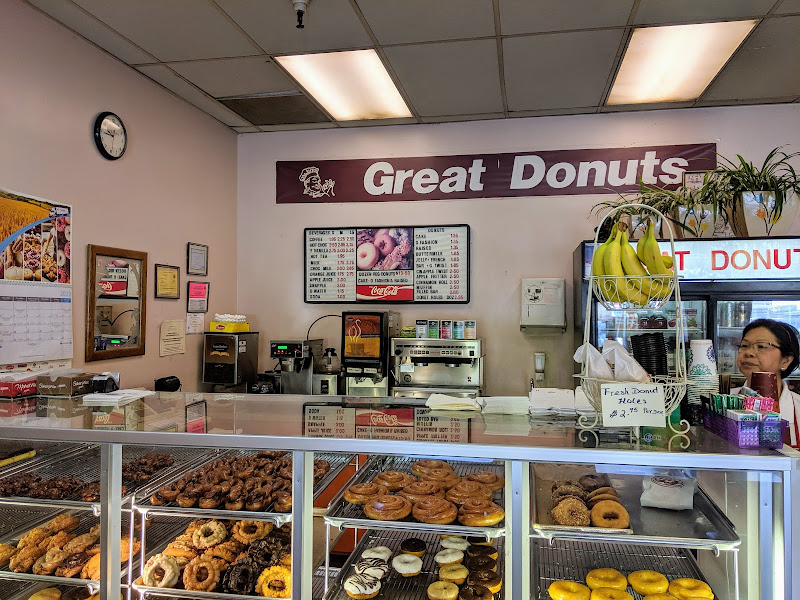 Dainty Donuts