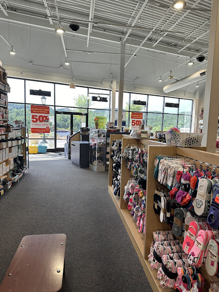 Shoe Dept.