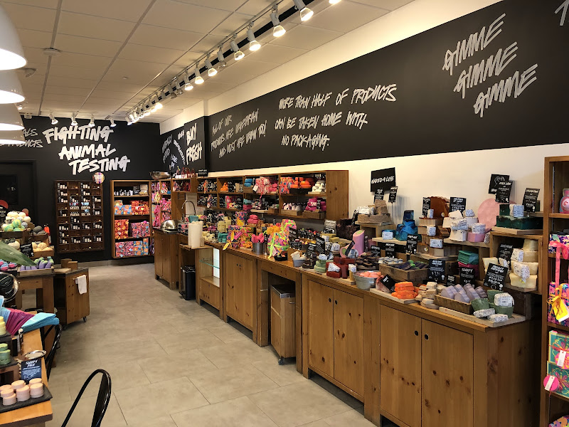 Lush Cosmetics Maine Mall