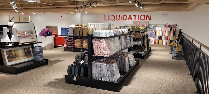 Structube Sherbrooke - Magasin Grande Surface