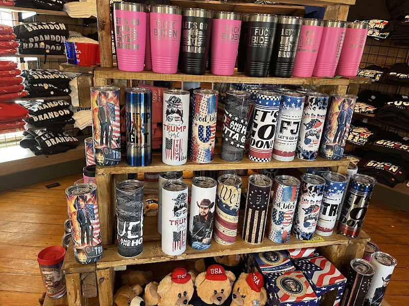 Trump store