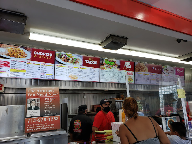 Tom's #1 World Famous Chili Burgers