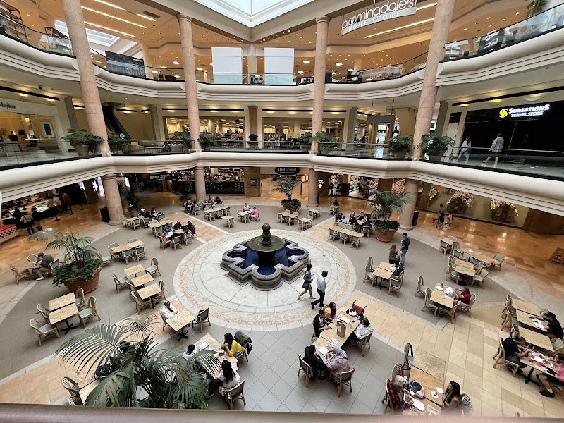 Bloomingdale’s Home Store