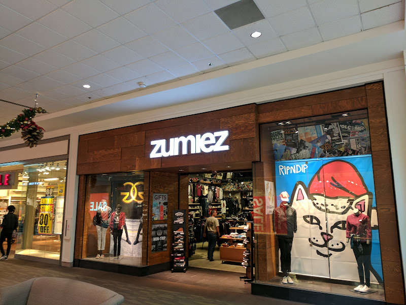 Zumiez