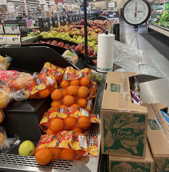 Blue Square Market