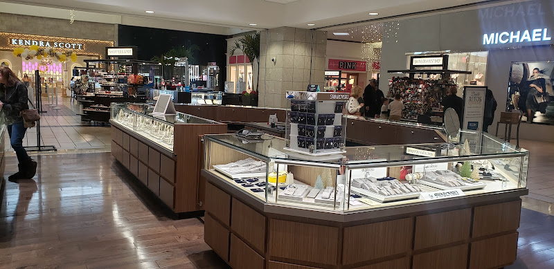 REEDS Jewelers - La Palmera Mall