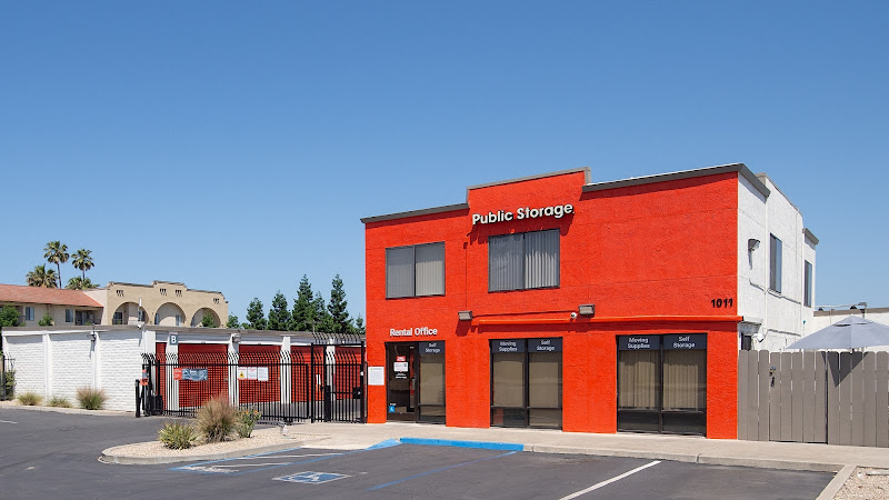 Public Storage