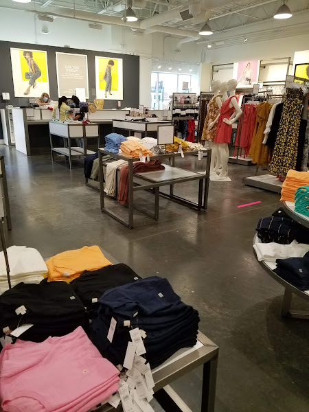 LOFT Outlet