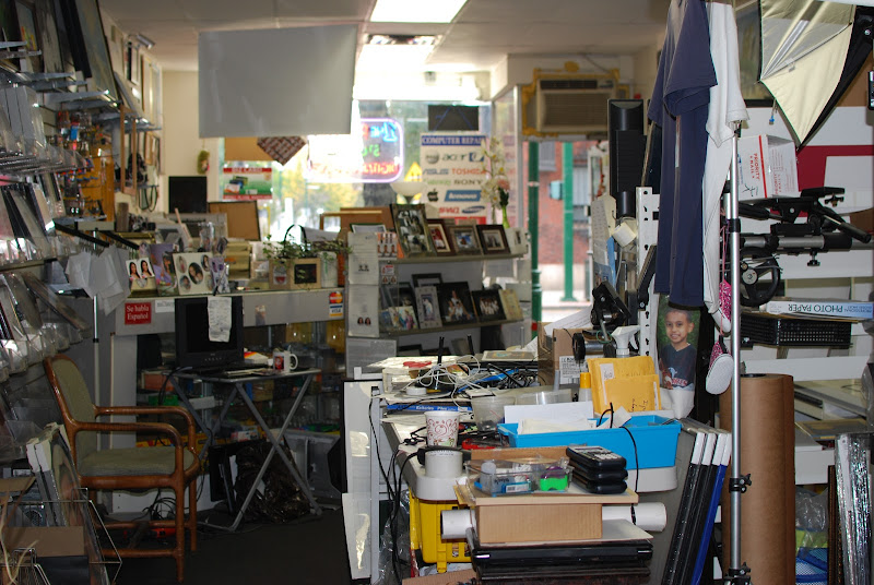 Fancy Photo - FedEx Authorized Ship Center