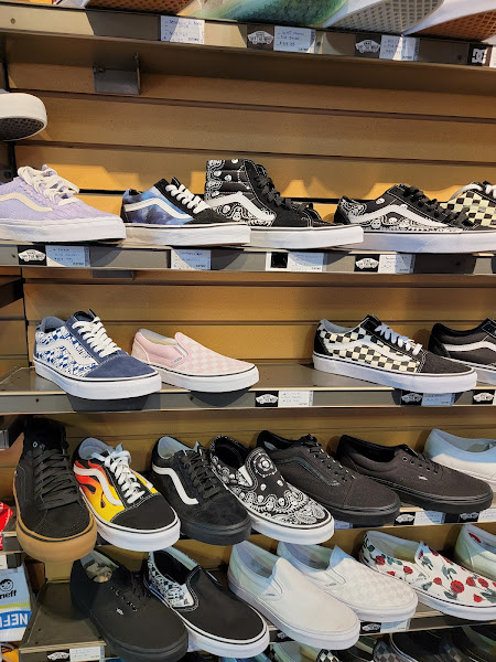Zumiez