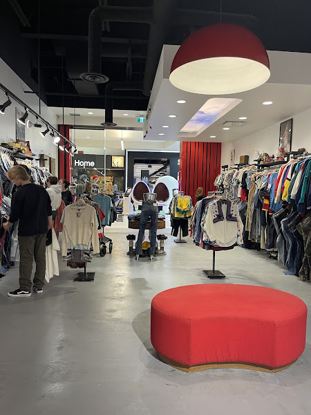 Stoxx Thrift & Vintage Nanaimo - Vancouver Island