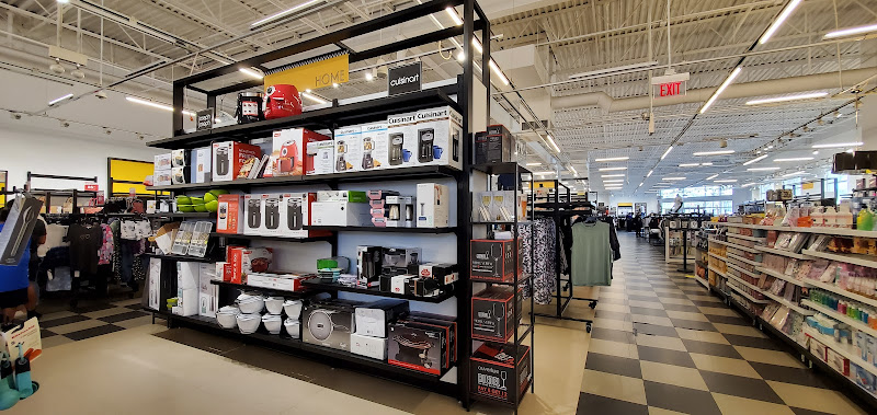 Bloomingdale's Outlet