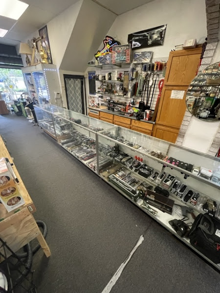 Borelli's Second hand/Variety store