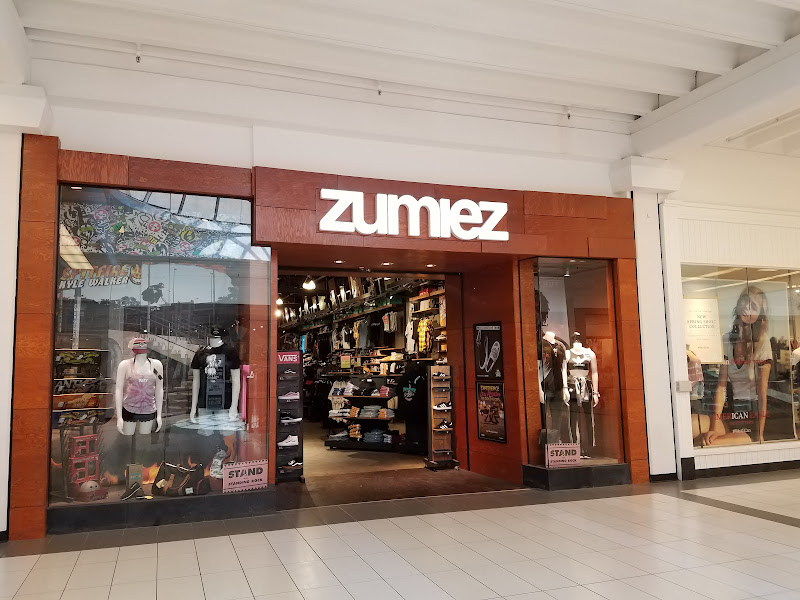 Zumiez