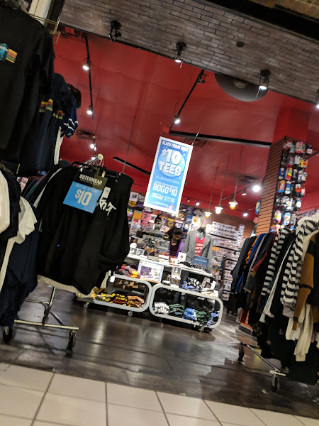 Hot Topic