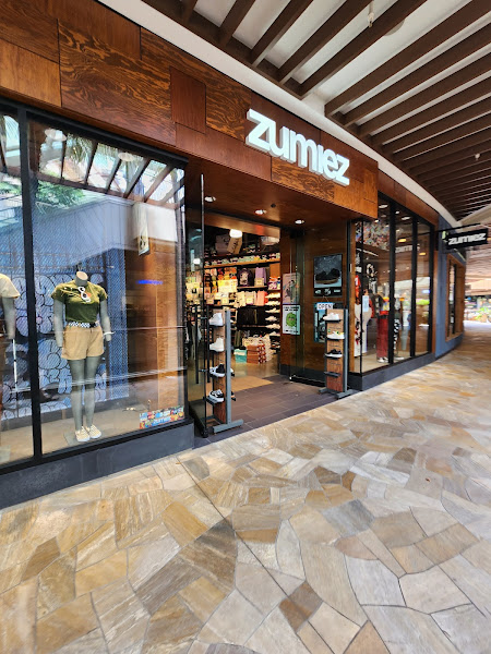 Zumiez