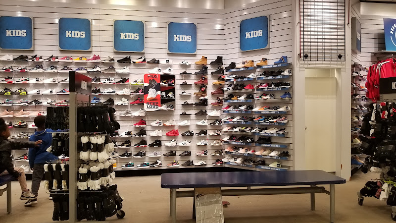 Champs Sports
