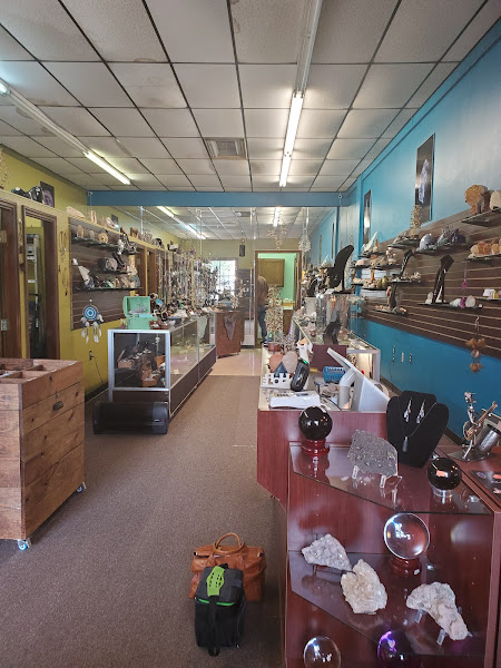 Allen's Gems & Rocks