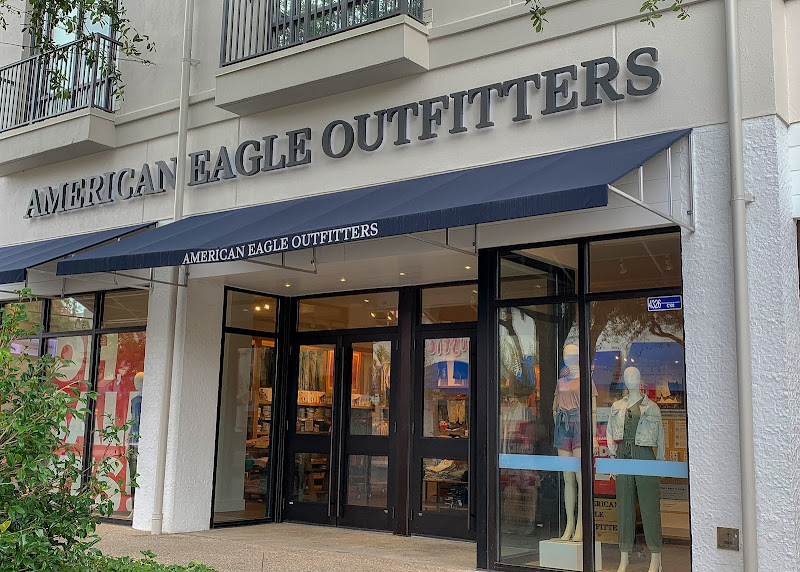 AMERICAN EAGLE OUTFITTERS