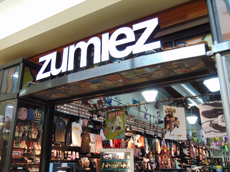 Zumiez