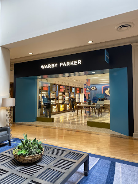 Warby Parker Plaza Frontenac
