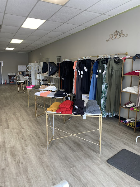 Bare Glamour Beauty Bar