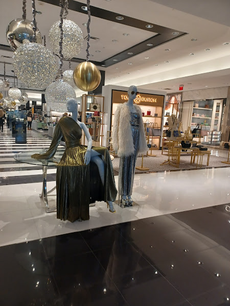 Bloomingdale's