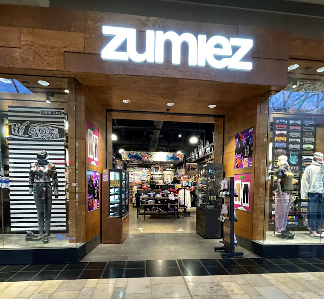 Zumiez