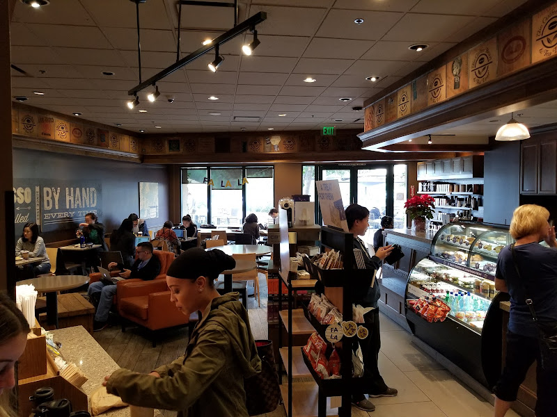 The Coffee Bean & Tea Leaf