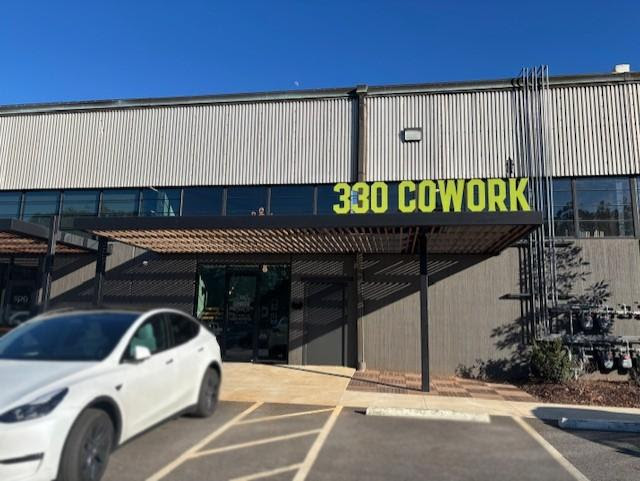 330 CoWork