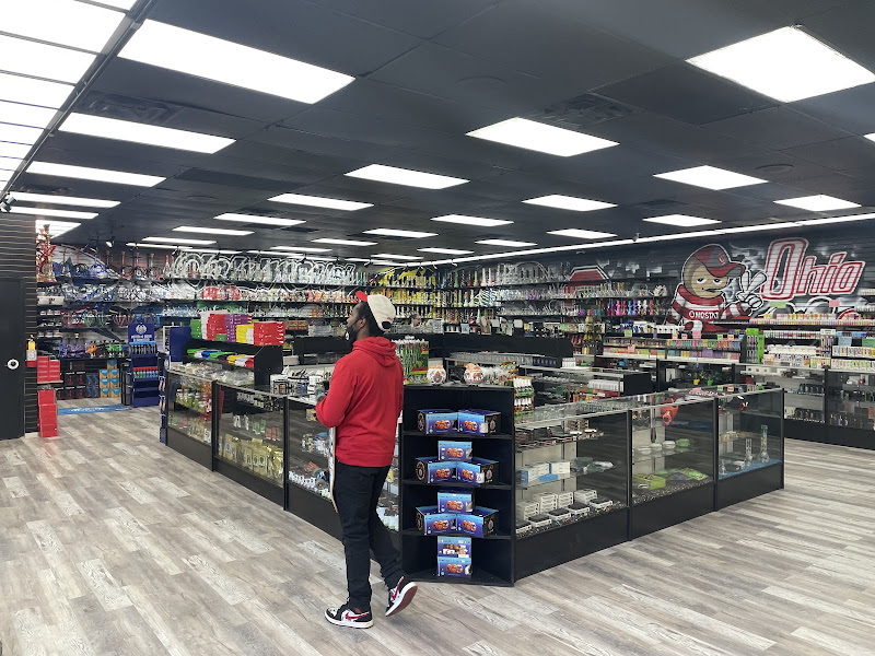 Hippie Hut Smoke Shop