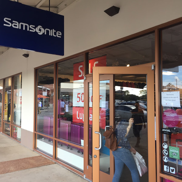 Samsonite Company Store - Allen Premium Outlets