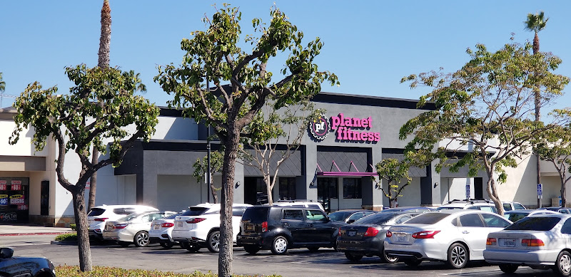 Vons Circle Center