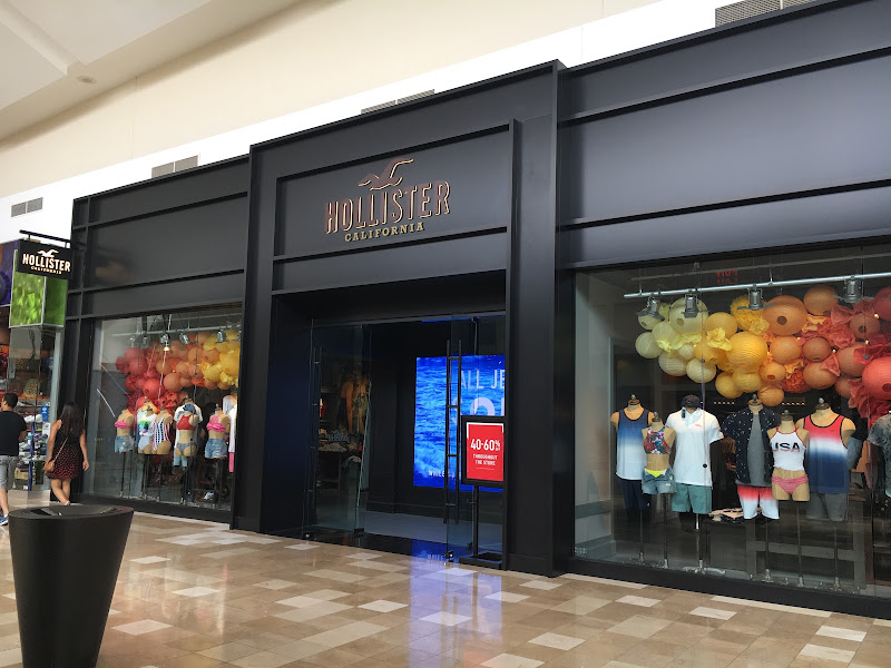 Hollister Co.
