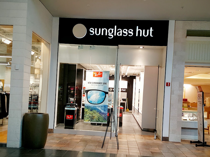 Sunglass Hut