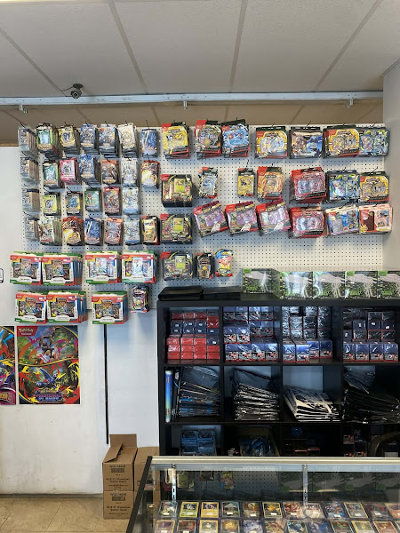 Cards Coins & Collectibles