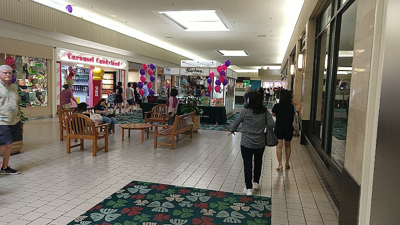 Kahala Mall Management