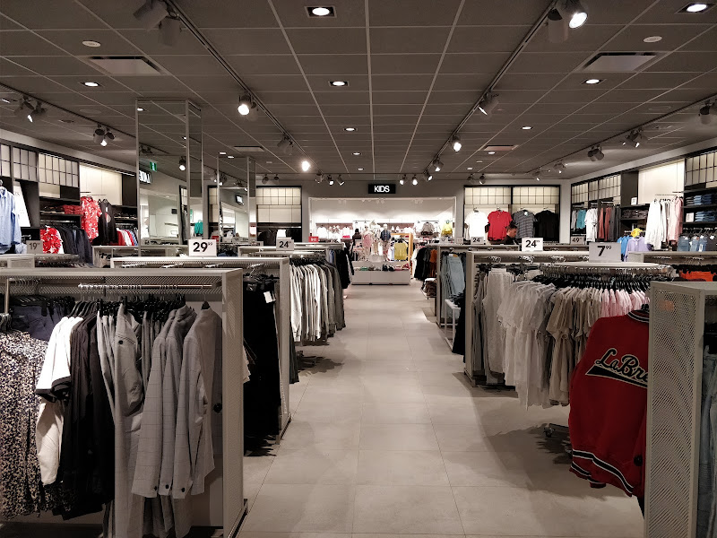 H&M