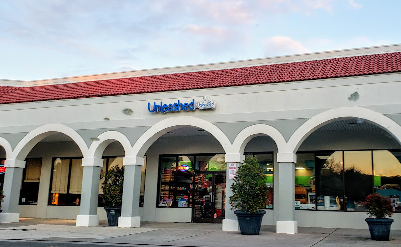 Unleashed, the Dog & Cat Store- Wilmington
