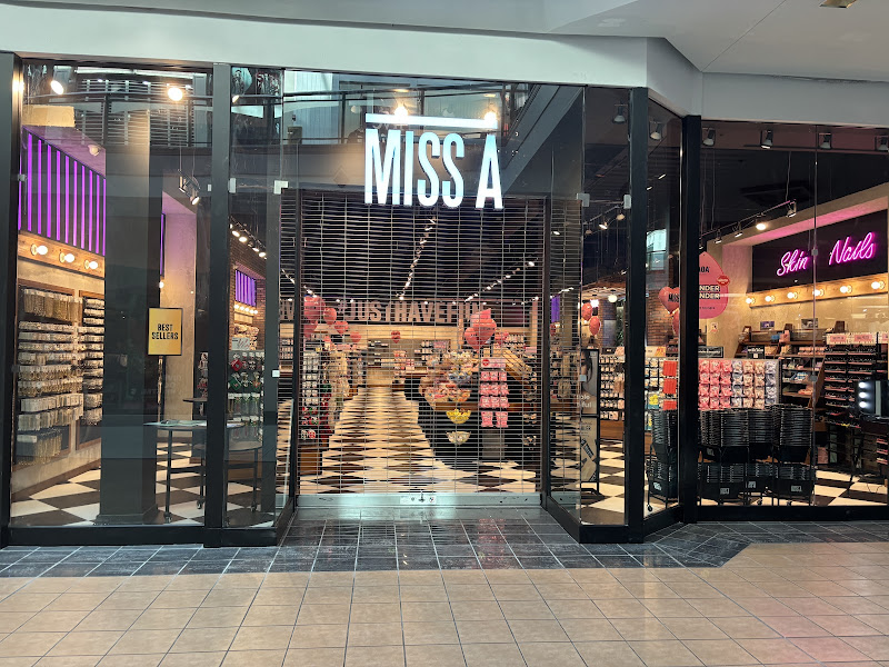 MISS A