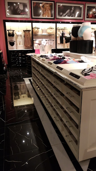 Victoria's Secret & PINK