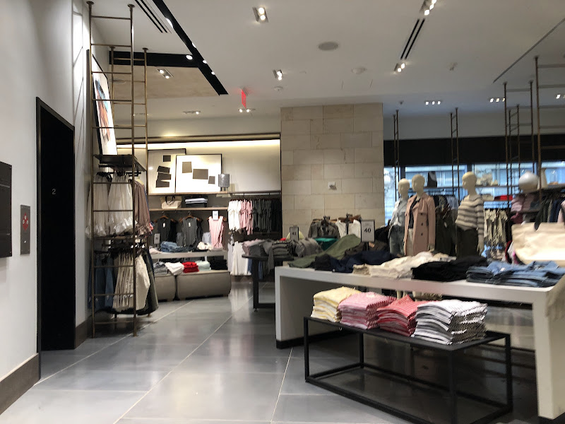 Banana Republic