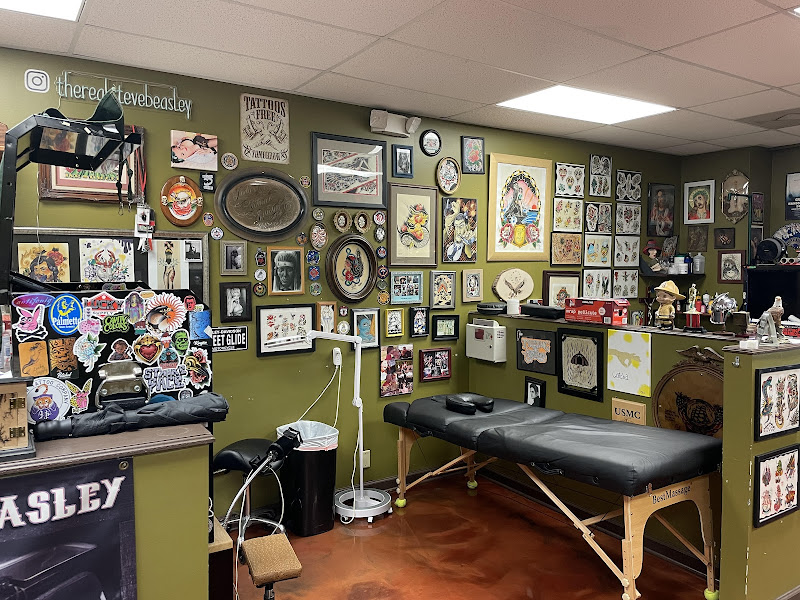 Upper Hand Tattoo Studio