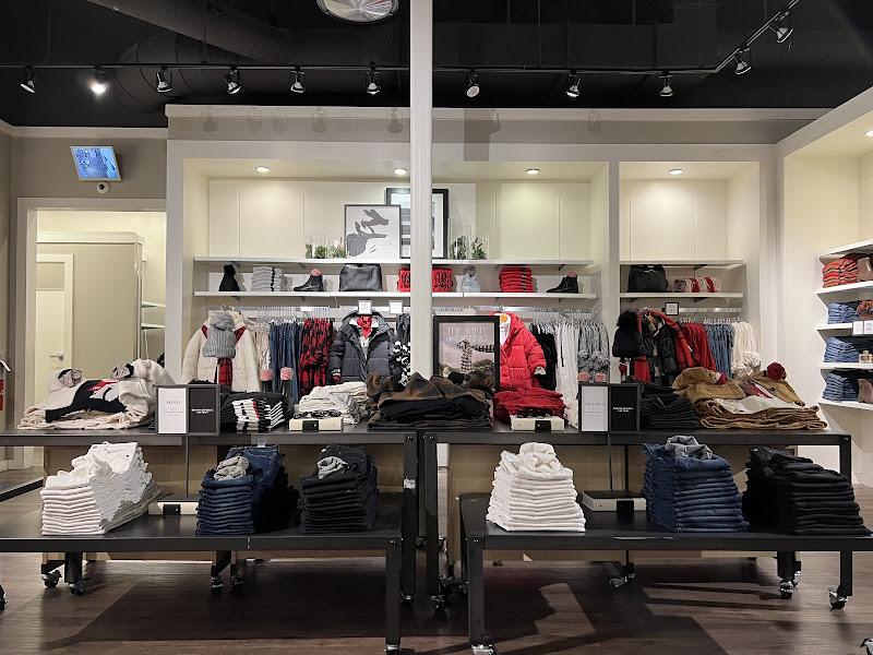 Banana Republic Factory Store