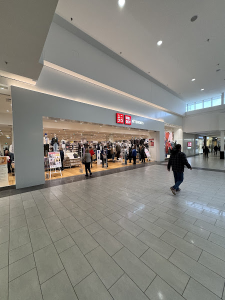 UNIQLO Place Ste Foy