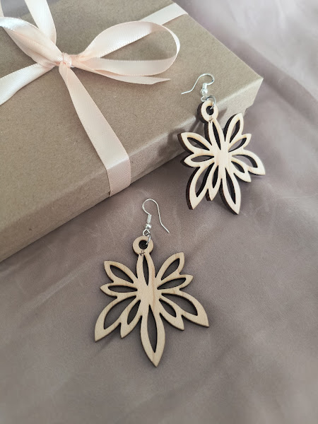 Heather Ann Pearl Earrings